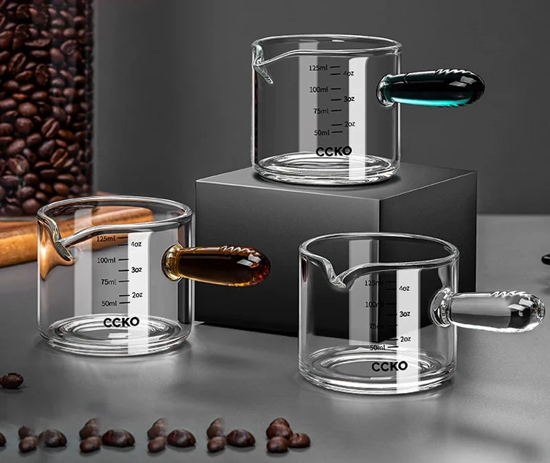 Xander Glass Measuring Cup