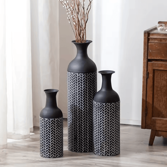 Elevate Your Home Décor with Stunning Table and Floor Vases - Onyx Decor