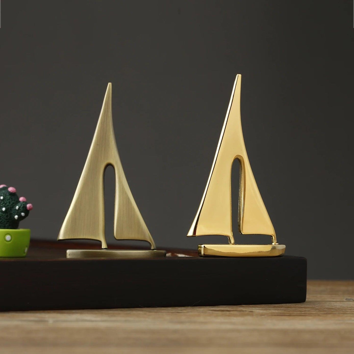 Kingston Nautica Sailboat Sculpture - Onyx Decor