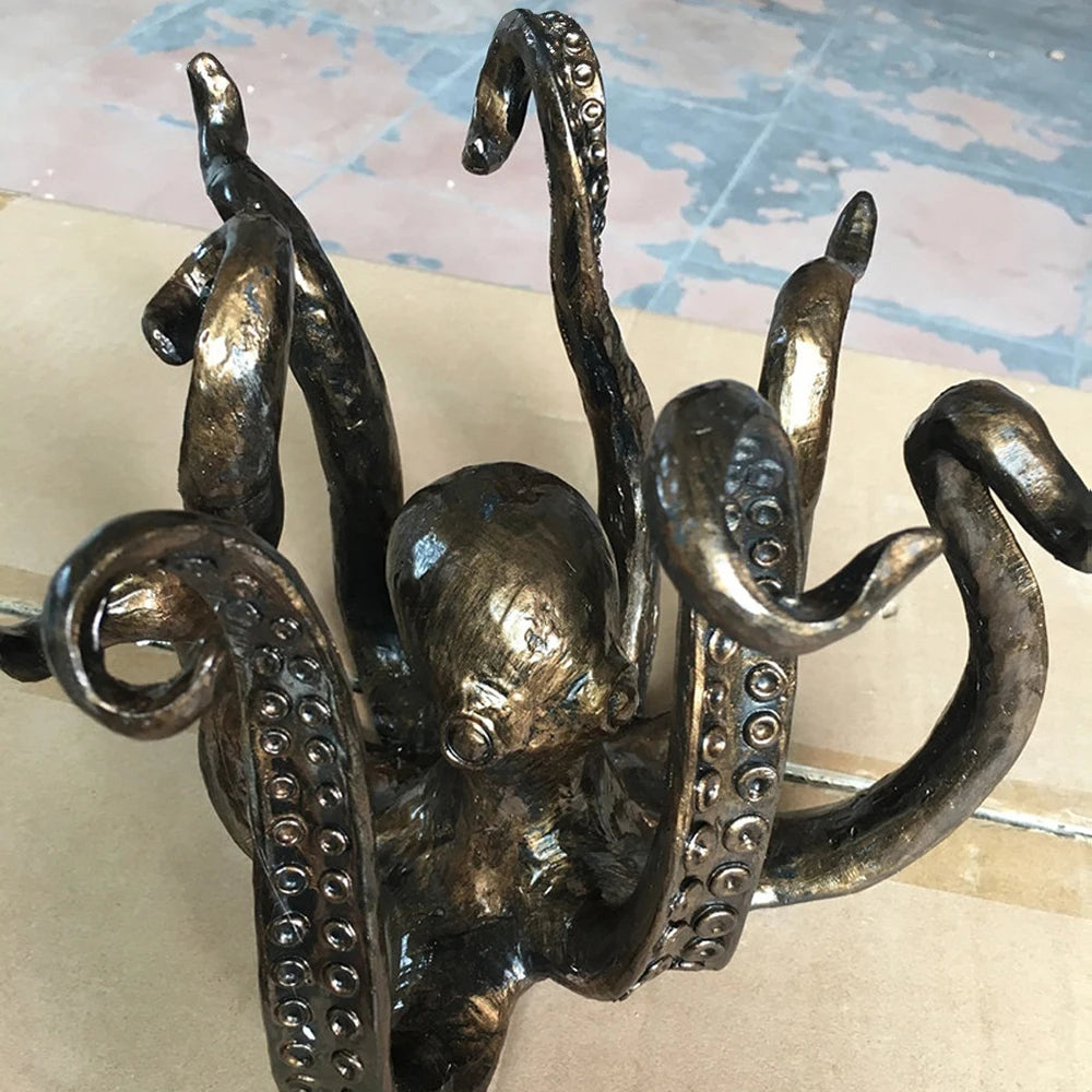 Octavia Resin Decorative Sculpture - Onyx Decor