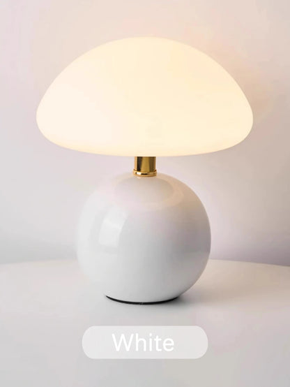 Viva USB Table Lamp - Onyx Decor